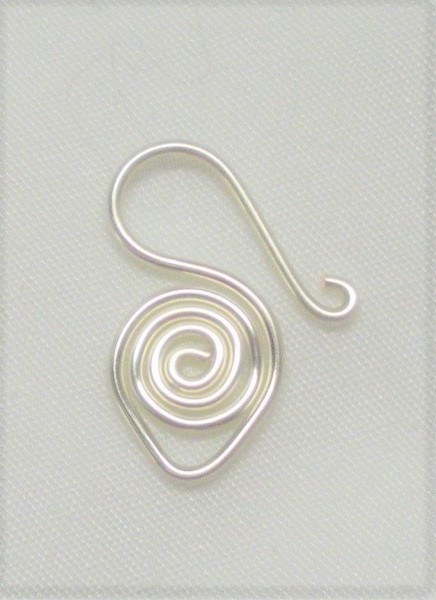 Judy Larson's Wire Basics - Simple Swan Hook - , Findings & Components, Toggles & Clasps, Earwire & Headpin, Coiling, Coiling Wire, Wire Coiling, Use flat nose pliers to press the curl flat down